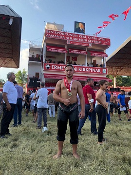 Büyükşehir Güreşçisi Kırkpınar’da Birinci Oldu