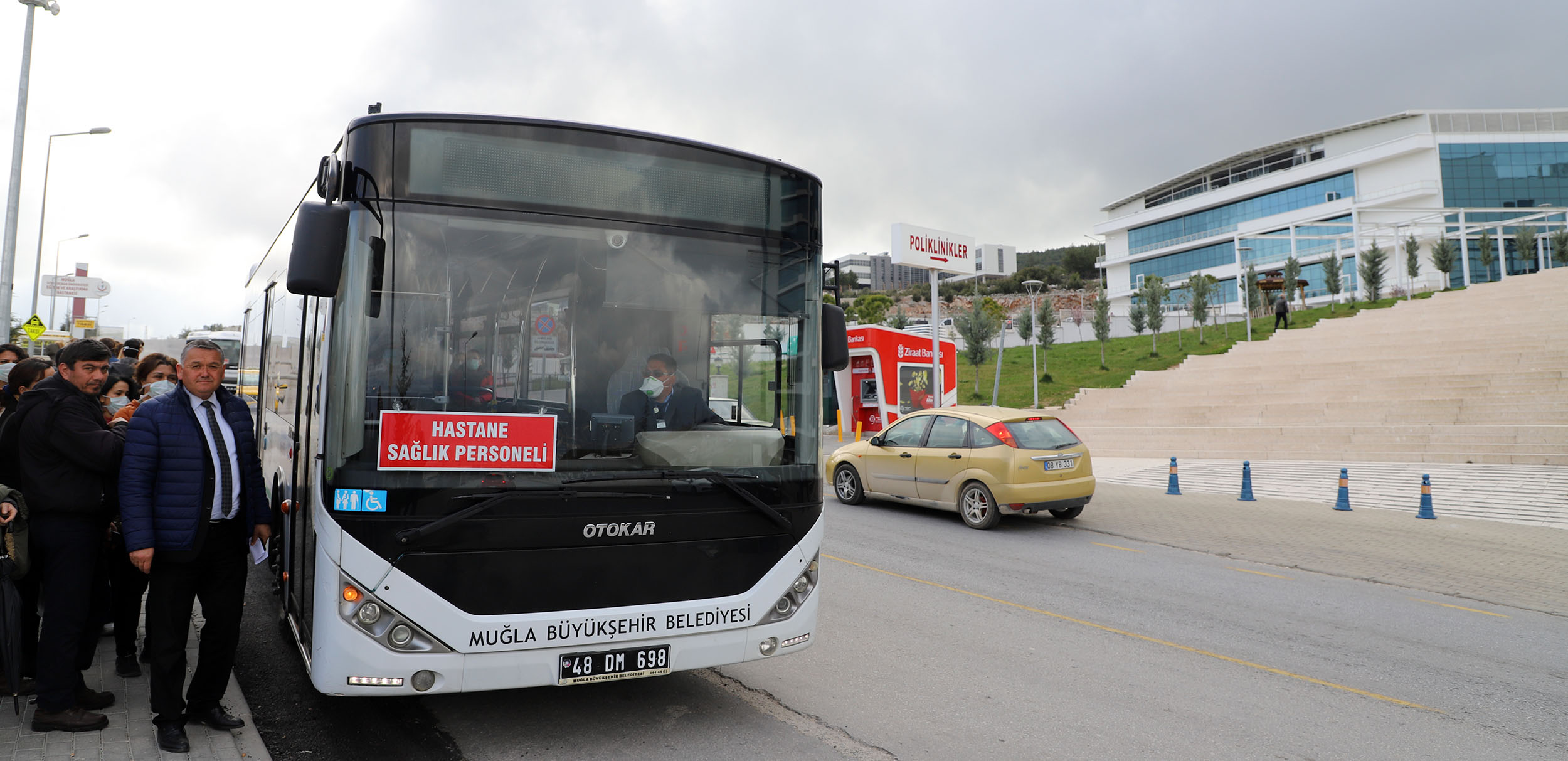 Büyükşehir Sağlık Çalışanlarını Ücretsiz Taşıyor