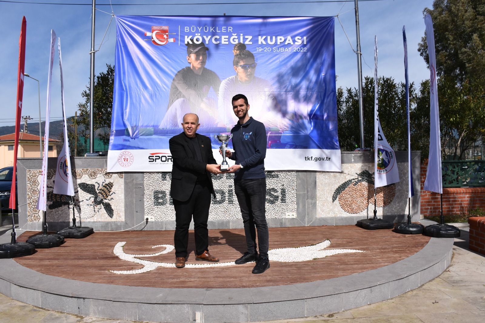 BÜYÜKLER KÖYCEĞİZ KUPASI KÜREK YARIŞLARI SONA ERDİ