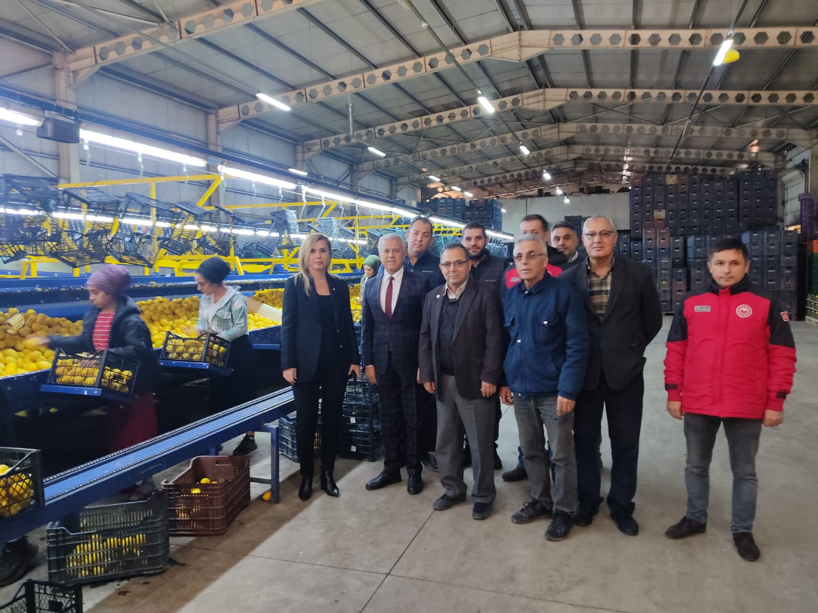 KAYMAKAM UÇAR’DAN TARIMSAL ÜRETİM VE PAKETLEME ALANLARINDA İNCELEME