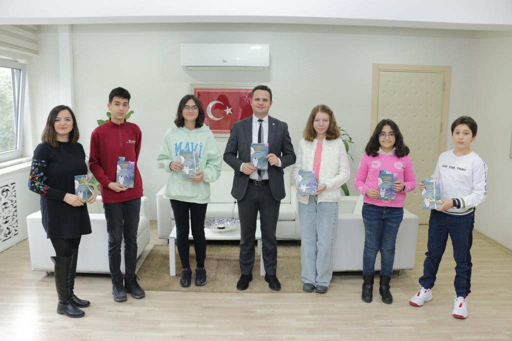 MUĞLA BİLSEM ÖĞRENCİLERİ “GELECEĞE DOĞRU” ADLI ÖYKÜ KİTABI YAZDI
