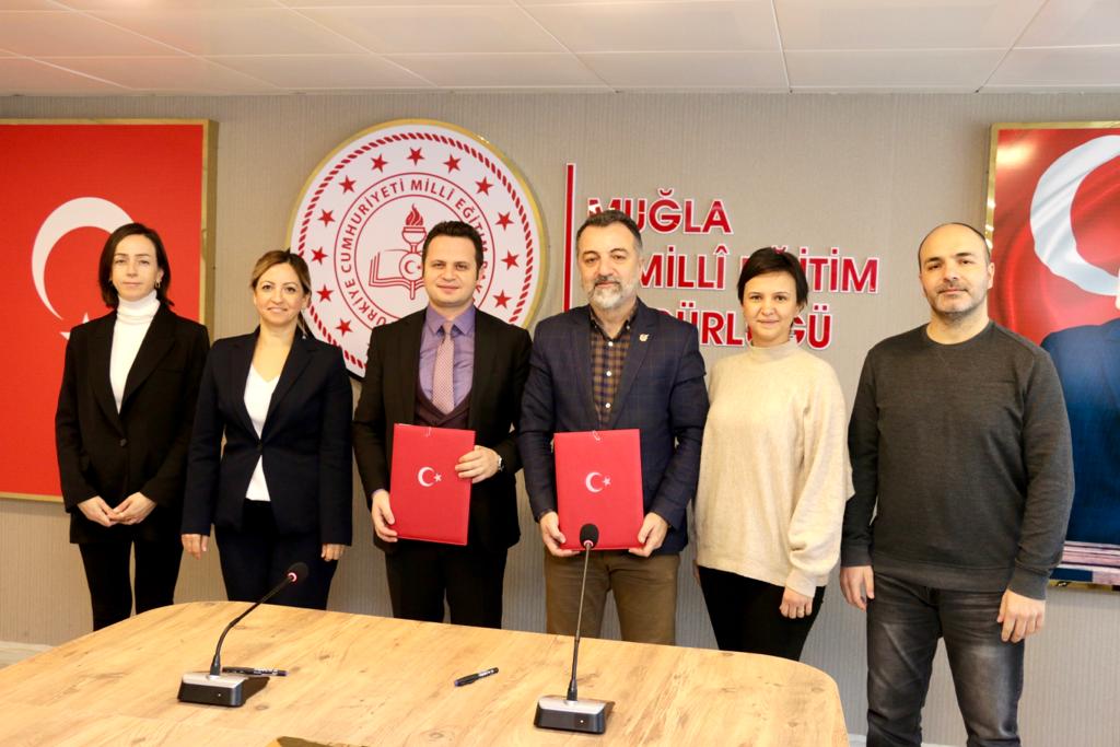 MUĞLA GAZETECİLER CEMİYETİ VE İL MİLLİ EĞİTİM MÜDÜRLÜĞÜ FOTOĞRAF YARIŞMASI DÜZENLEDİ