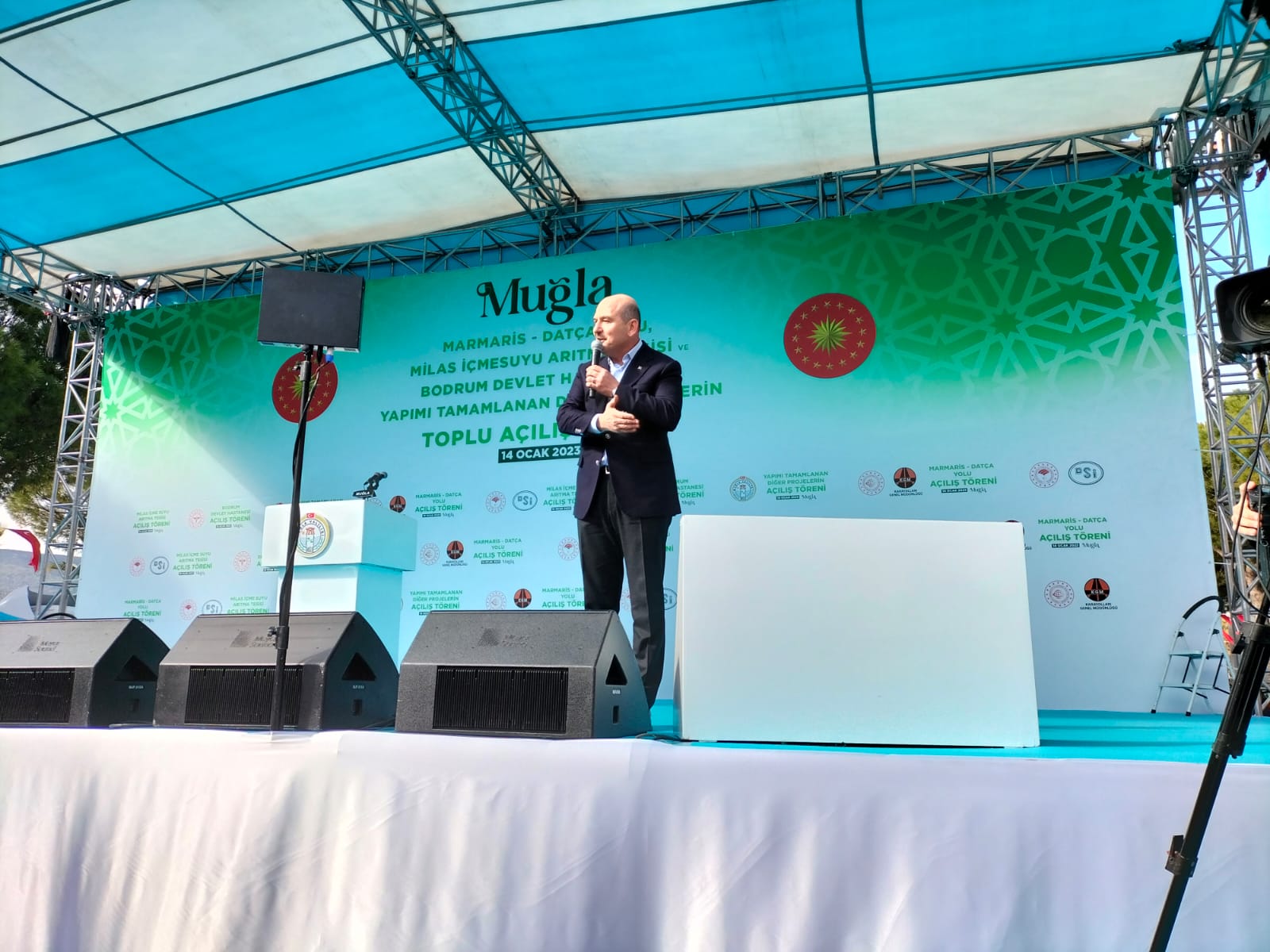 İçişleri Bakanı Soylu: “ Bizi yolumuzdan çeviremeyecekler