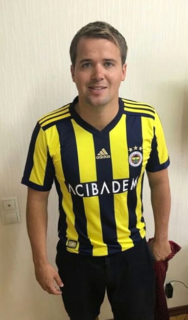 İngiltere'nin Türkiye Büyükelçisi Dominick Chilcott, Fenerbahçeli Çıktı