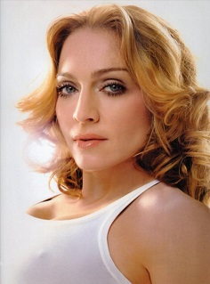  61 yaşındaki Madonna virüs tespitiyle tepki çekti