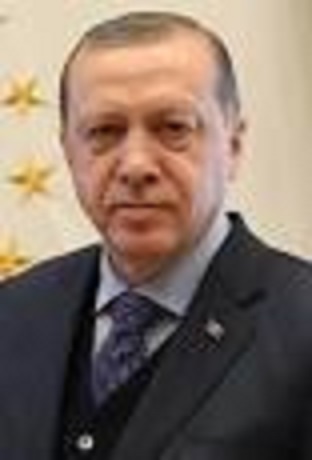 Erdoğan'dan Dolar Yorumu: Bodoslama Şekilde Üzerimize Geliyorlar, Yapabileceğimiz İki Şey Var
