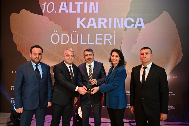  ALTIN KARINCA’DA YILDIRIM’A 2 ÖDÜL BİRDEN     YILDIRIM BELEDİYESİ’NİN 2 PROJESİNE ALTIN KARINCA ÖDÜLÜ