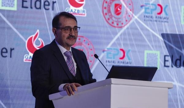 Bakan Dönmez: 2020’nin ilk aylarında petrol ve doğalgaz arama sürecini başlatırız