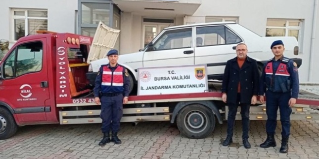 ÇEKİCİ İLE  HIRSIZLIK YAPTILAR 