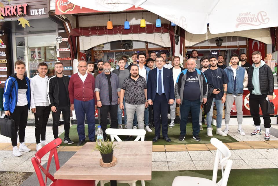 BAŞKAN BÜLENT ÖZ ÇANSPOR, YÖNETİM VE TEKNİK KADRO İLE KAHVALTIDA BULUŞTU