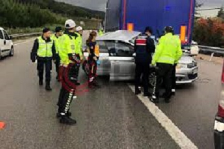 Bursa’da Yağış Kazayı Beraberinde Getirdi: 2 Yaralı   
