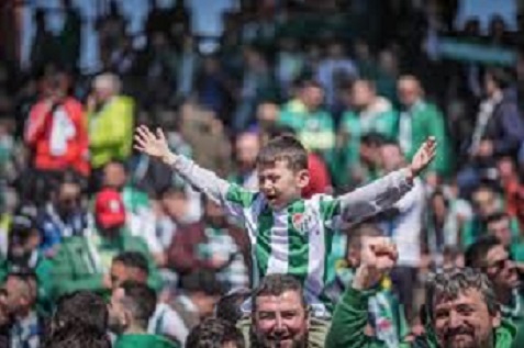 Şampiyon Bursaspor Taraftarıyla Coşkuyu Paylaştı