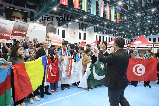    TÜRK DÜNYASI ÇOCUK FESTİVALİ BAŞLIYOR
