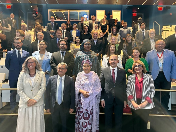 UCLG BAŞKANI ALTAY, NEW YORK TÜRKEVİ’NDE BM YÖNETİCİLERİ VE FARKLI ÜLKELERDEN YEREL LİDERLERİ AĞIRLADI