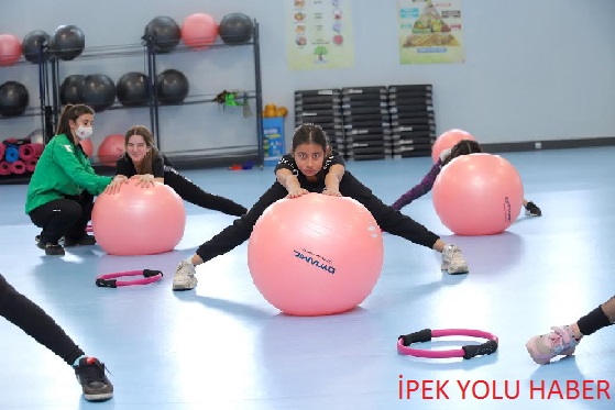 SPORA İLK ADIMI SEVEREK ATIYORLAR