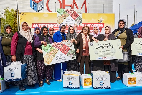 GAZİANTEP BÜYÜKŞEHİR’DEN TARIMA REKOR DESTEK!  ÇİFTÇİYE 8 MİLYON 432 BİN 925 LİTRE MAZOT DESTEĞİ VERİLDİ