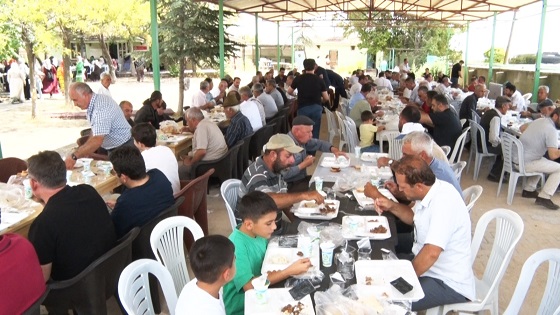 Prof. Dr. Haydar Baş Eskişehir Bozan’da mevlit ve yemek ile anıldı