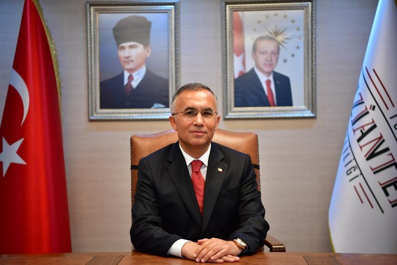 Vali Kemal Çeber’ in Mevlit Kandili Mesajı