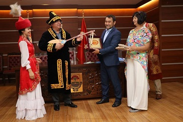 YAFEM EKİPLERİ BAŞKAN SALMAN'I ZİYARET ETTİ