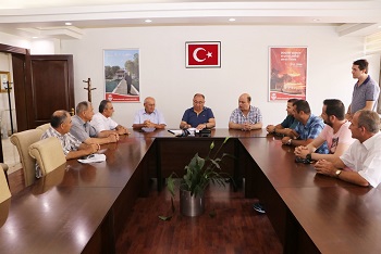 ÇİFTLİKKÖY BELEDİYESPOR'DA İMZA ŞOV