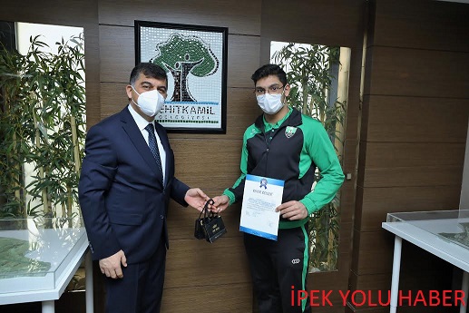 YÜZME BRANŞI TARİHİNDE BİR İLK DAHA