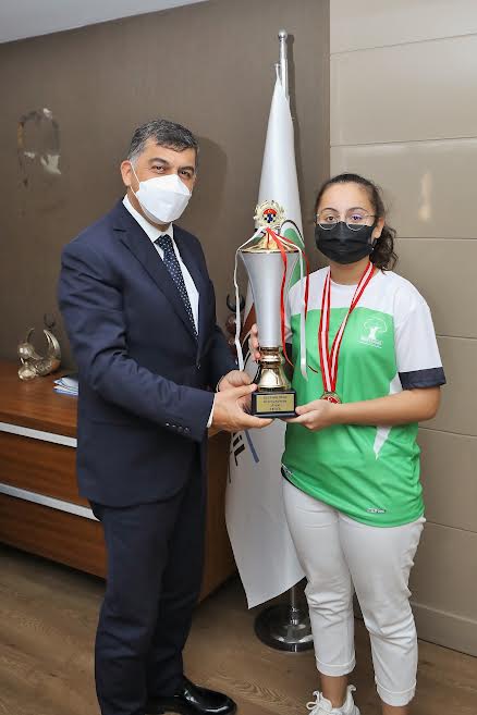 BAŞKAN FADILOĞLU, TÜRKİYE ŞAMPİYONUNU AĞIRLADI