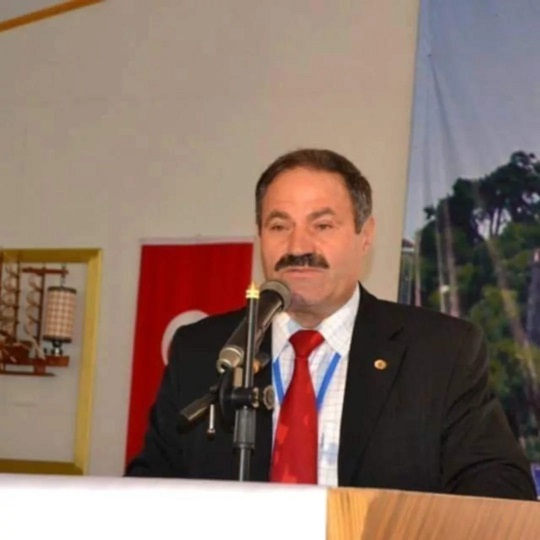 ZEKİ ÇELİK KİM? : BİYOGRAFİSİ