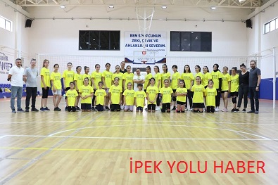 Adam Voleybol Yaz Okullarına büyük ilgi