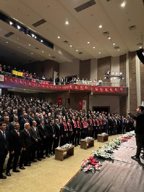  Emre Öztürk güven tazeledi
